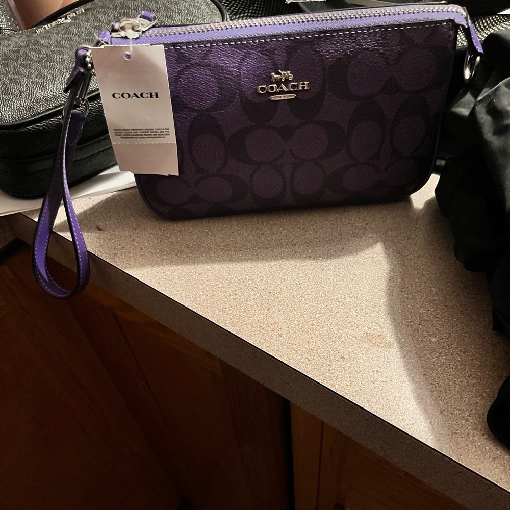 Coach hand bag